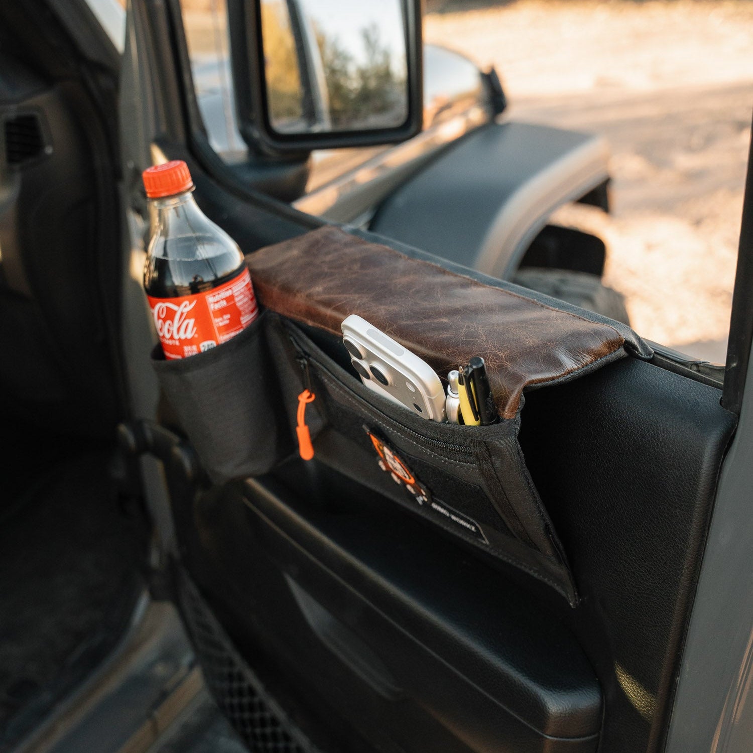 #choose-style_passenger-side-+-cup-holder